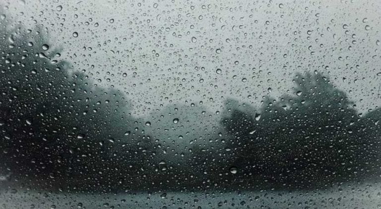 محکمہ موسمیات نے شمالی مشرقی پنجاب اور کشمیر میں چند مقامات پر بارش کی پیشگوئی کردی