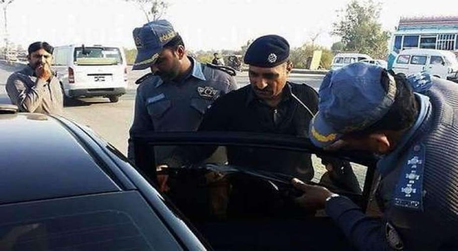 لاہور، ایس او پیز کی خلاف ورزی پر3روزمیں23ہزار875 گاڑیوں کا چالان، 12 مقدمات درج