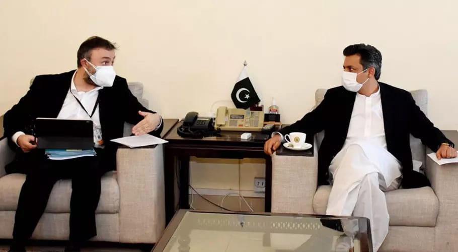معاشی اصلاحات پر عملدرآمد کیلئے ورلڈ بینک کے کردار کے معترف ہیں۔حماد اظہر