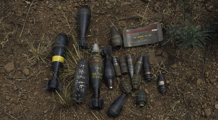 باجوڑ، سیکیورٹی فورسز کا دہشت گردوں کے خلاف آپریشن، خطرناک راکٹ اور دستی بم برآمد