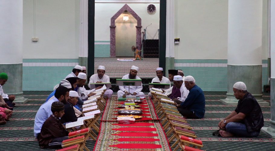 رمضان المبارک کا آغاز، سحری اور افطار کا اہتمام اور تراویح کی برکتیں