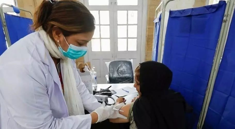 corona claims more 7 lives in pakistan