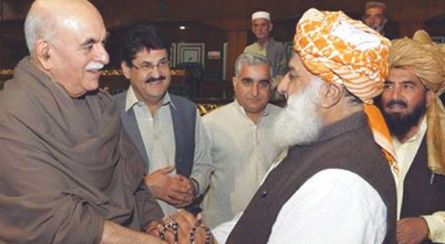 فضل الرحمان اور محمود اچکزئی کے درمیان عید کے بعد حکومت کے خلاف تحریک چلانے پر اتفاق