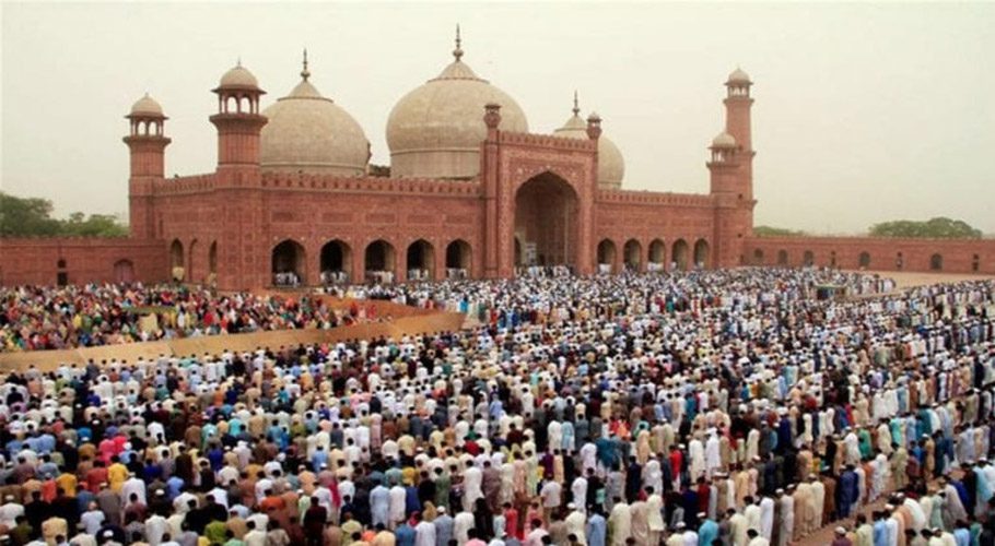 ملک بھر میں مذہبی عقیدت و احترام سے عیدالفطر کا تہوار آج منایا جارہا ہے