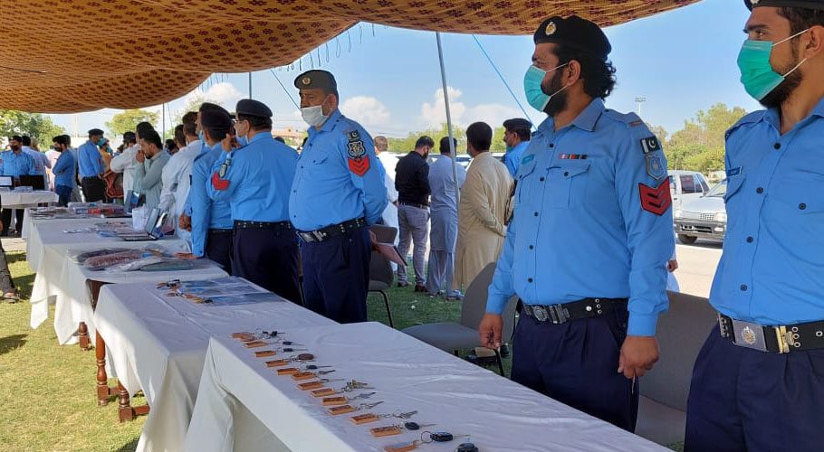 اسلام آباد،مسروقہ مال کی شہریوں کو واپسی،پولیس نے متاثرین کو ماموں بنا دیا