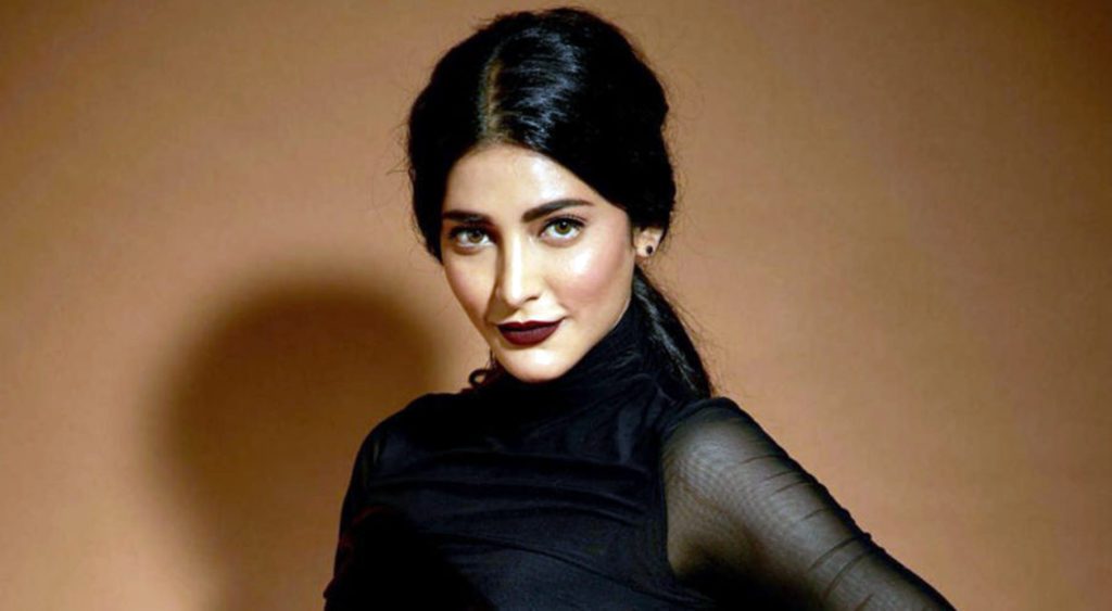Shruti Haasan calls herself an independent woman who pays her own bill