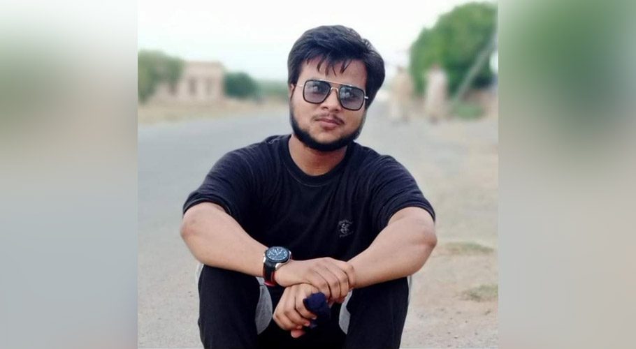 کراچی، موبائل فون چھیننے کے دوران مزاحمت پر 2 بہنوں کا اکلوتا بھائی گھر کی دہلیز پر قتل