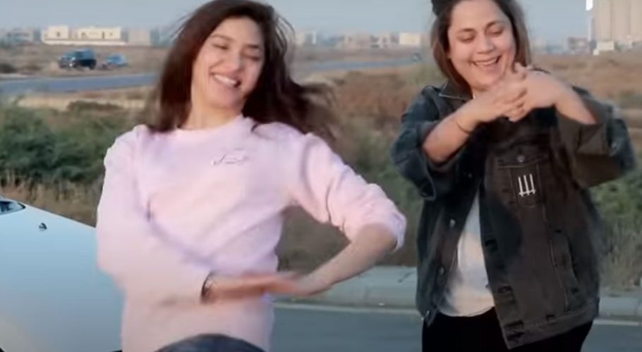 مائرہ خان کی سڑک کنارے ڈانس کرنے کی ویڈیو وائرل