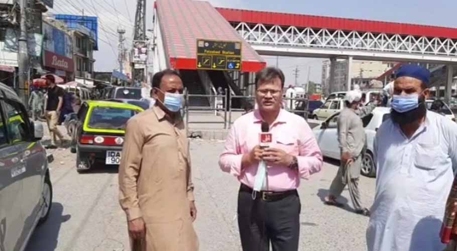 راولپنڈی میں پبلک ٹرانسپورٹ بند، نجی گاڑیوں نے کرائے بڑھا دیئے