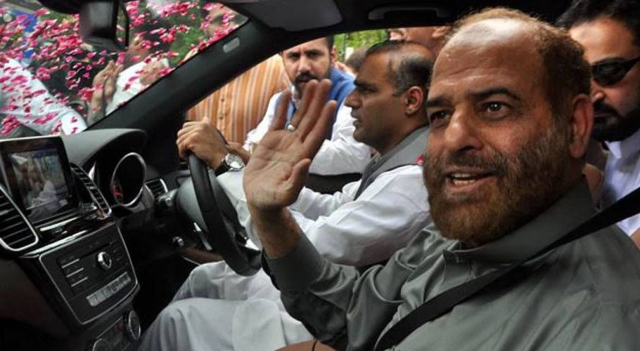 سابق وزیر اعظم نواز شریف کے کزن طارق شفیع کا انتقال، لاہور میں سپردِ خاک کردیا گیا