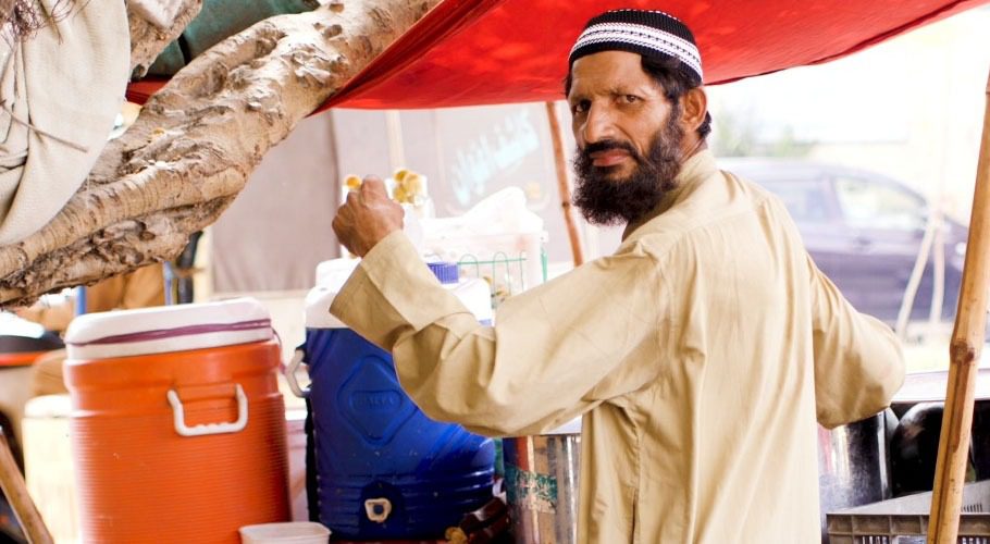 Meet Deaf and dumb man, who chooses to sell juice instead of begging