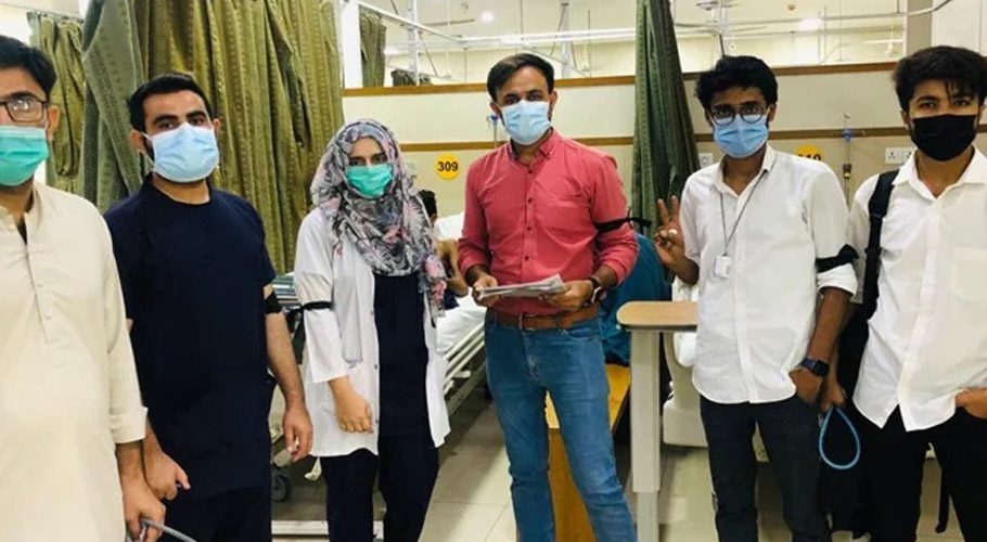 صوبہ سندھ کے ینگ ڈاکٹرز این ایل ای ٹیسٹ اور پاکستان میڈیکل کمیشن کیخلاف سراپا احتجاج