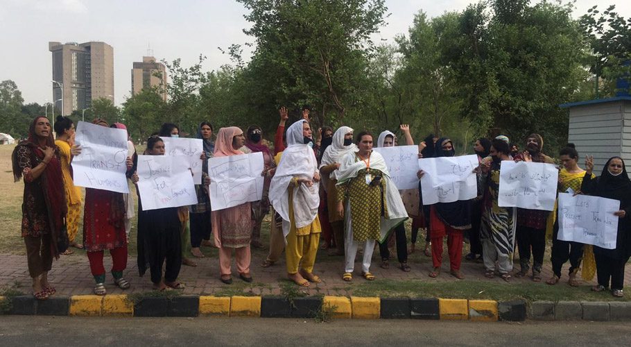 پشاور میں خواجہ سراء کے قتل کا معاملہ، اسلام آباد میں خواجہ سراؤں کا انصاف کے لیے احتجاجی مظاہرہ