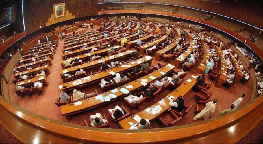 گھریلوتشدد ختم کرنے کے بل پر غور کیلئے قومی اسمبلی کا اجلاس آج ہوگا