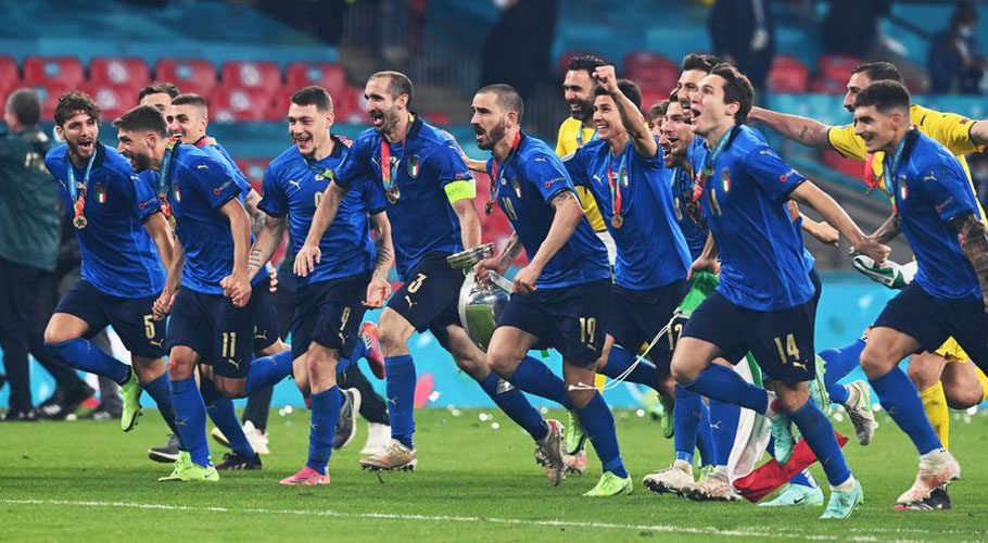 Joy and heartbreak as Italy beats England in Euro 2020 final