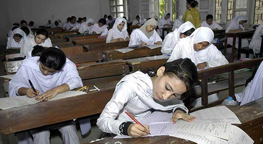 کراچی، انٹرمیڈیٹ کے امتحانات کا سلسلہ جاری،اسماعیل راہو کا مختلف مراکز کا دورہ