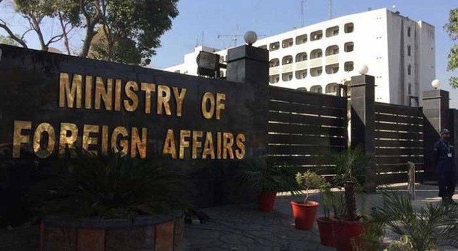 FO refutes report on allowing US to use airspace