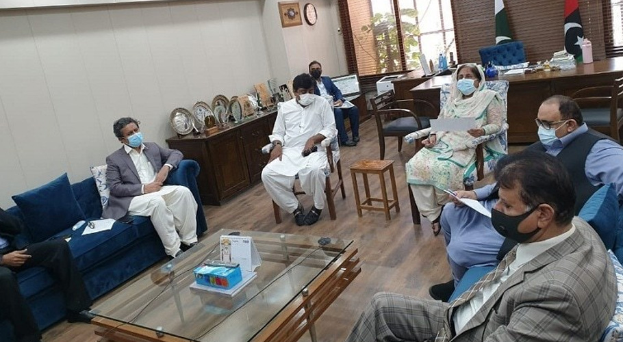 حکومت سندھ کا 6 ستمبر دے 9ویں سے 12ویں جماعت کے طلباء کو ویکسین لگانے کا فیصلہ
