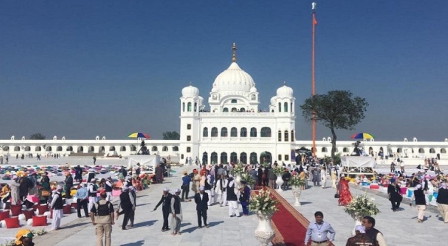 کرتارپور میں بابا گرونانک کی 482ویں برسی کی تیاریاں مکمل، دربار پھولوں سے سجادیاگیا