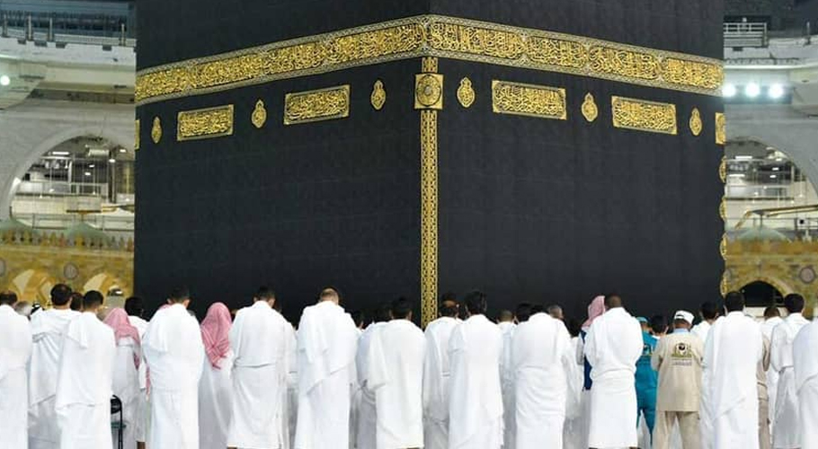 تصویری تجزیہ:مسجد الحرام میں نمازیوں کے لئے سماجی دوری کی پابندی ختم