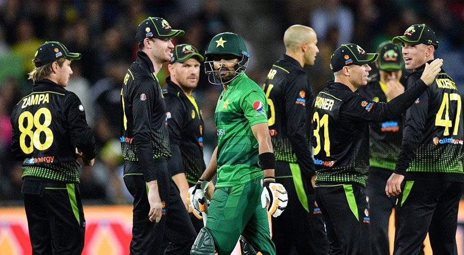 ٹی ٹوئنٹی ورلڈ کپ: آسٹریلیا پاکستان کو سیمی فائنل میں شکست دیکر فائنل میں پہنچ گیا
