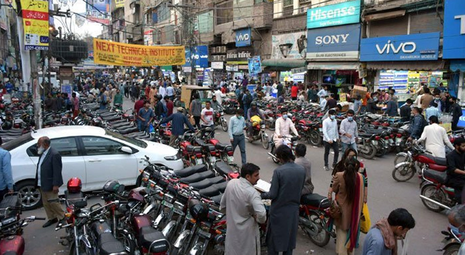اسلام آباد اور کراچی کے بعد اومی کرون نے لاہور کا رخ کر لیا، پہلا کیس رپورٹ