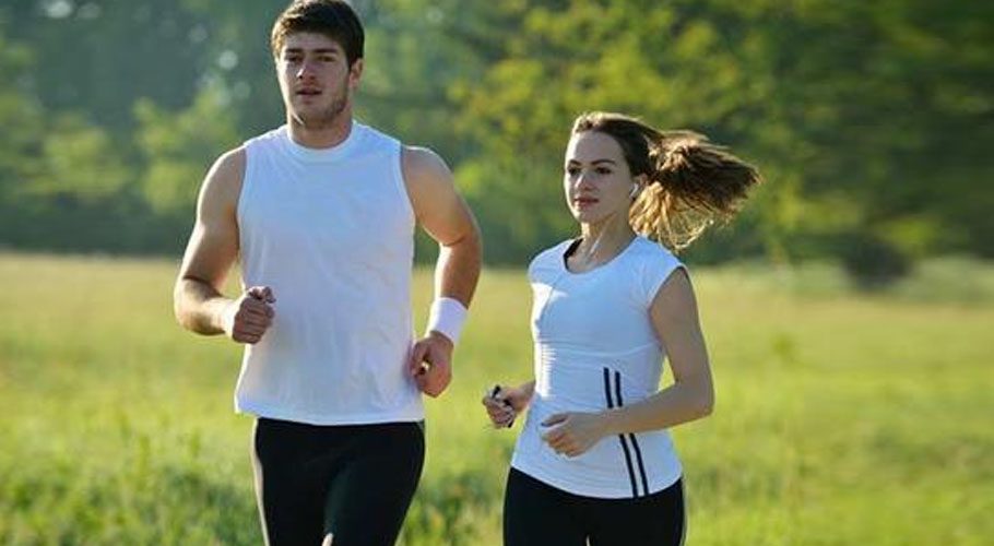 10منٹ کی دوڑ ذہنی صحت پر کیا اثرات مرتب کرتی ہے؟ محققین نے بتادیا