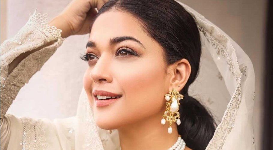 شوہر سے طلاق کی خبریں، اب مزید وضاحتیں نہیں دے سکتی، صنم جنگ