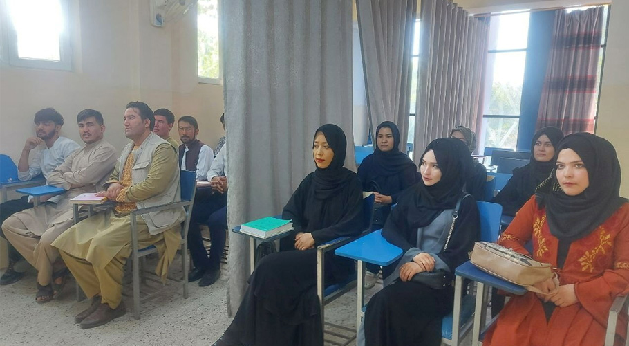 طالبان حکومت کا افغانستان میں یونیورسٹیاں فروری سے کھولنے کا اعلان