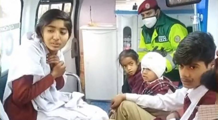 Four schoolchildren die as trailer rams rickshaw in Bahawalpur