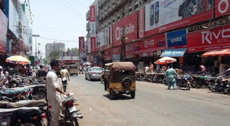 کراچی، موبائل مارکیٹ میں رواں سال کی پہلی بڑی ڈکیتی، 1 کروڑ 46لاکھ غائب