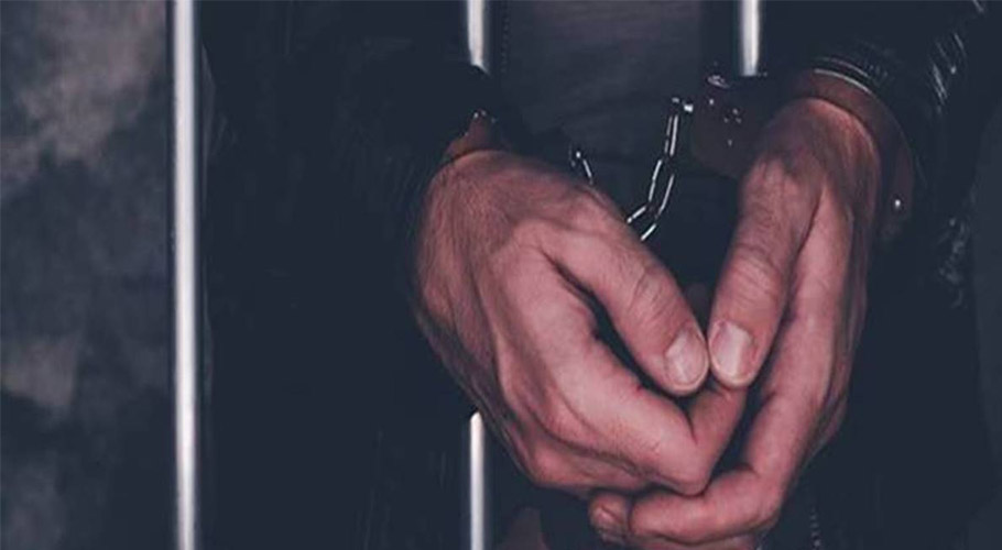 مدرسے میں بچوں سے زیادتی کرنے والا قاری گرفتار