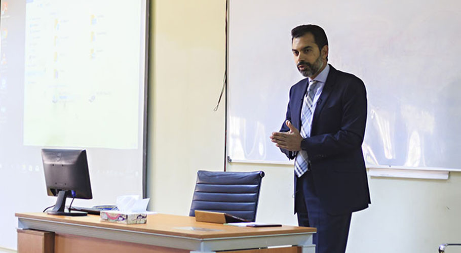 روشن ڈیجیٹل اکاؤنٹ سعودی عرب کی پاکستانی برادری میں کامیاب رہا۔رضا باقر