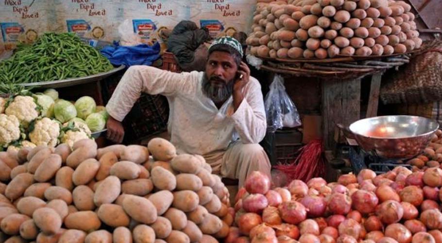 مہنگائی میں اضافہ، 7 روز میں گوشت اور سبزی سمیت 16اشیاء کی قیمتیں بڑھ گئیں