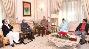 کیا دوبارہ متحد ہونے والی اپوزیشن موجودہ حکومت کیلئے خطرہ ہے؟