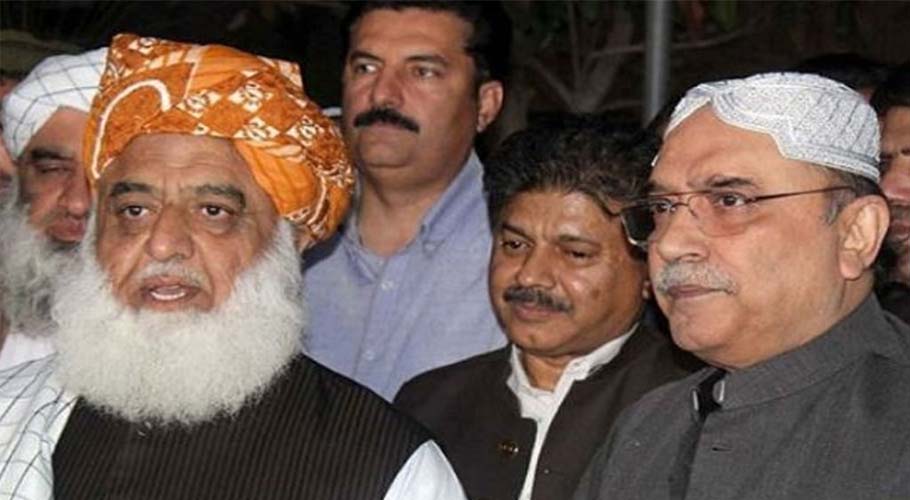 فضل الرحمان کا سابق صدر سے رابطہ، زرداری تحریکِ عدم اعتماد پر حمایت کیلئے تیار