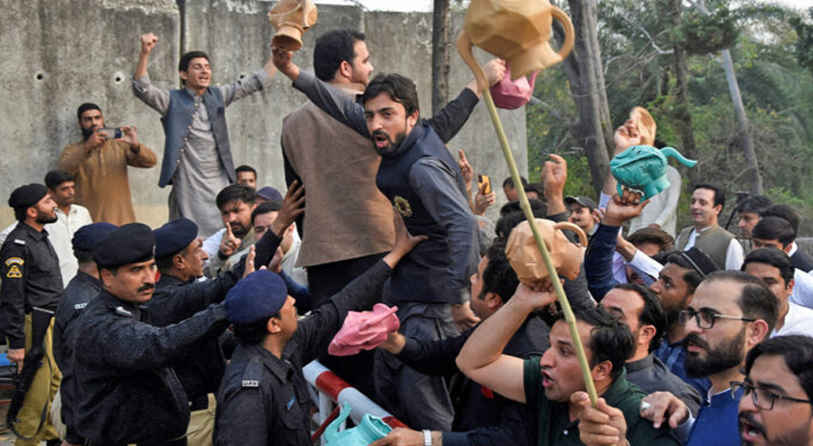 سپریم کورٹ کا سندھ ہاؤس پر حملے کے ملزمان کو گرفتار کرنے کا حکم