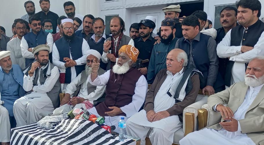 پی ٹی آئی کے ایم پی اے لیاقت خٹک جے یو آئی (ف) میں شامل