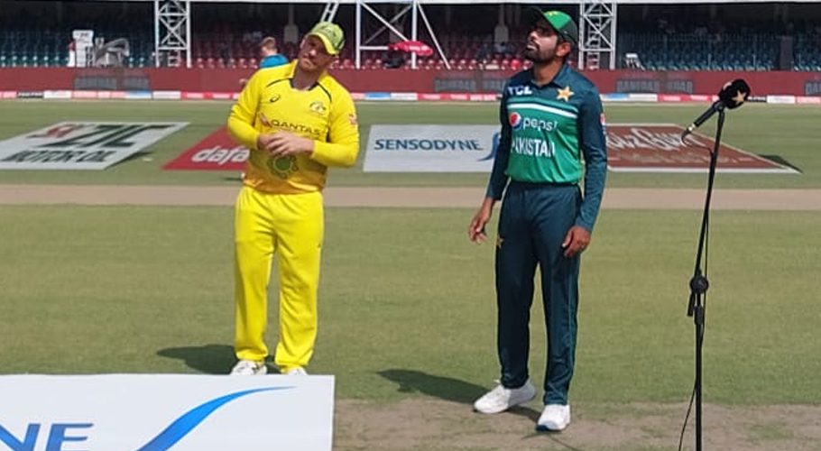 Pakistan decided to bowl after winning the toss against Australia