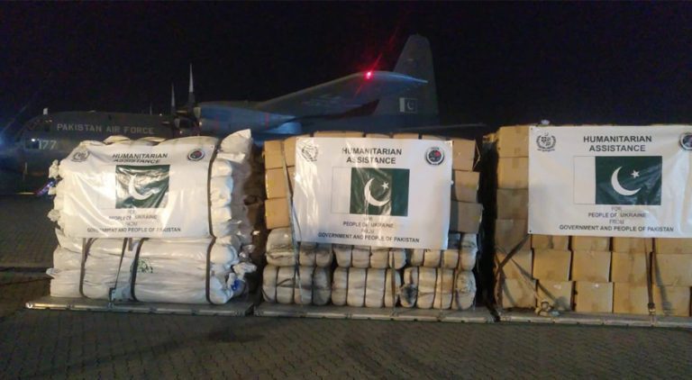 پاکستان سے یوکرین کے لوگوں کیلئے امداد پولینڈ پہنچ گئی