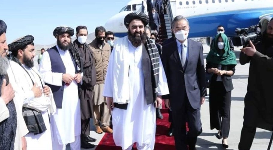 چینی وزیر خارجہ او آئی سی اجلاس کے بعد ملاقات کیلئے کابل میں رک گئے