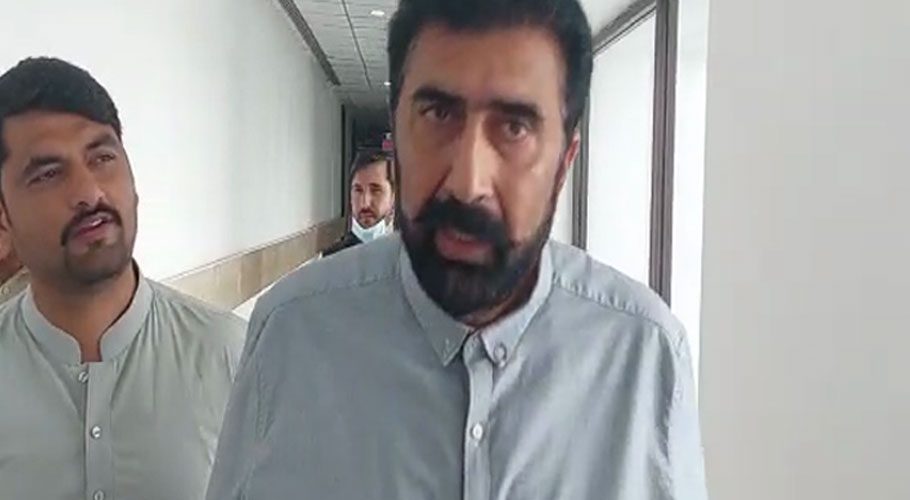 منحرف ایم این اے احمد حسین ڈیہر کا تحریک عدم اعتماد میں عمران خان کا ساتھ دینے کا اعلان