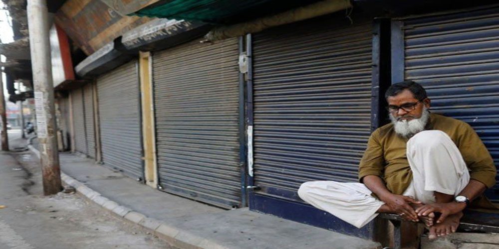 بھارت میں جاری حجاب تنازع ، مسلمانوں کے کاروبار پر بھی پابندی