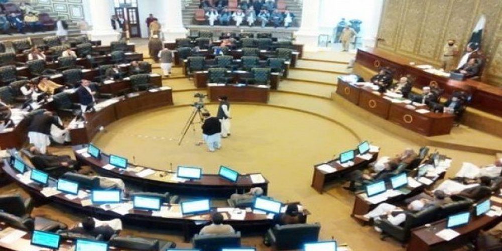 تحریک عدم اعتماد کامیاب ہونے کی صورت میں، وزیر اعلیٰ خیبر پختونخواہ کا اسمبلی تحلیل نہ کرنے کا فیصلہ