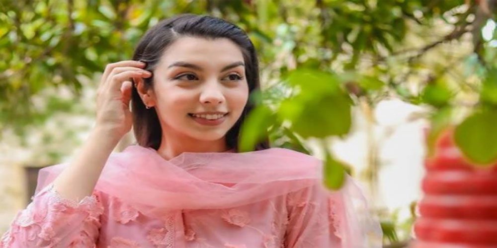 پاکستانی نژاد برطانوی اداکارہ زوہا رحمان ہالی ووڈ فلم میں کام کرنے کے لیے تیار