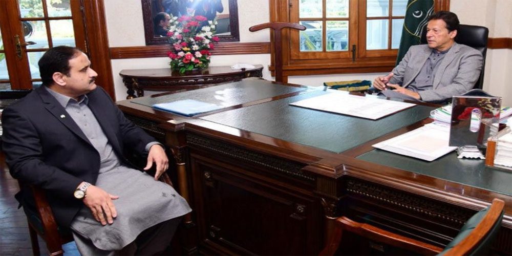 وزیراعظم عمران خان سے وزیر اعلیٰ پنجاب کی ملاقات، پنجاب کی صورتحال پر تبادلہ خیال