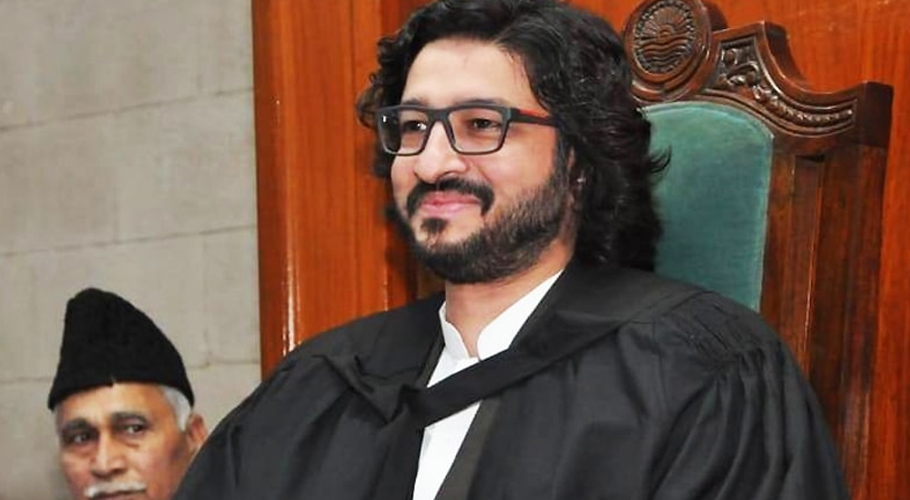 ڈپٹی اسپیکر پنجاب اسمبلی کیخلاف پی ٹی آئی کی تحریکِ عدم اعتماد جمع