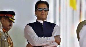 کیا عمران خان اپنی حکومت کے خلاف ’غیر ملکی سازش‘ ثابت کرپائیں گے؟
