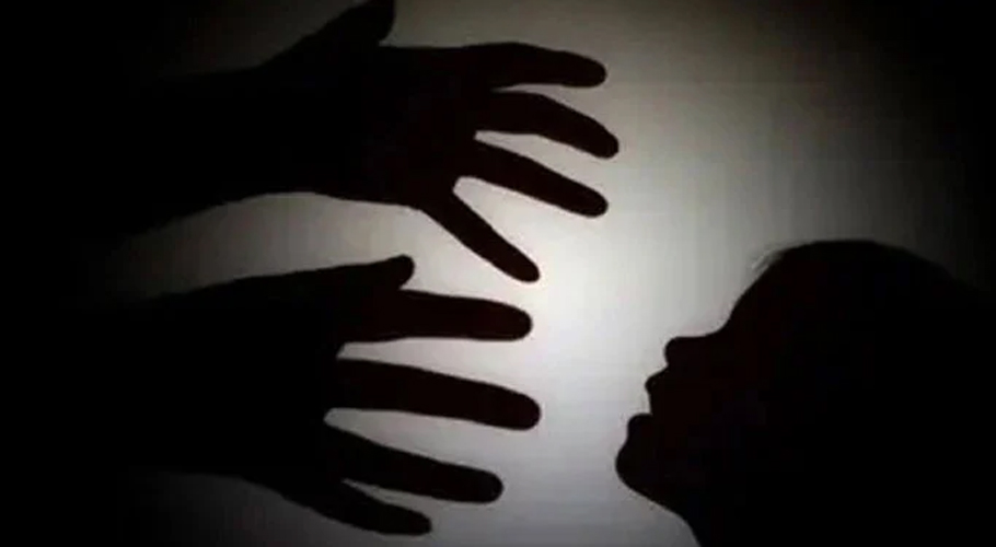 کراچی سے 14سالہ لڑکی غائب، اغوا کاروں کا فون کال پر والد سے تاوان کا مطالبہ