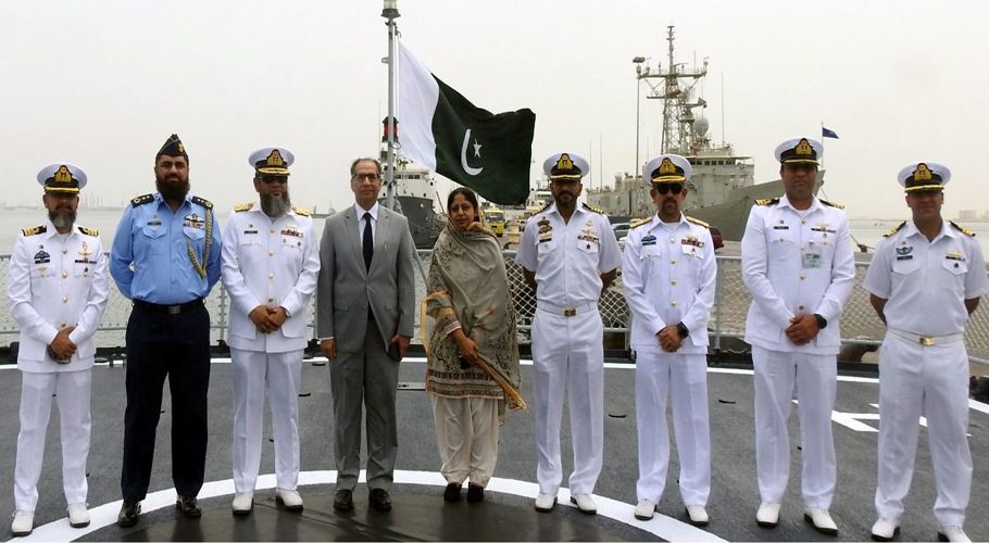 PNS SHAMSHEER VISITS BAHRAIN AS PART OF FLAG SHOWING MISSION